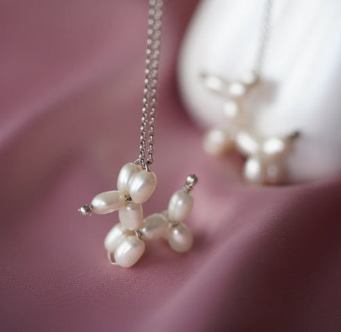 PEARL NAKED FRIENDS NECKLACE